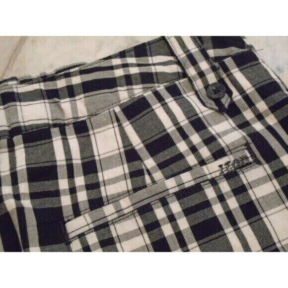 NEW IZOD women's size 2 black/white skort MSRP $80 - Picture 2 of 6